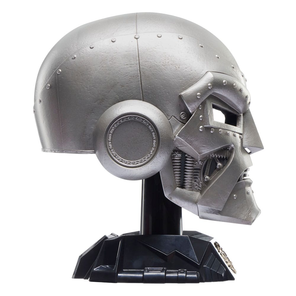 Réplique Casque Doctor Doom – Marvel Legends Roleplay (Hasbro) – Marvel – échelle 1:1