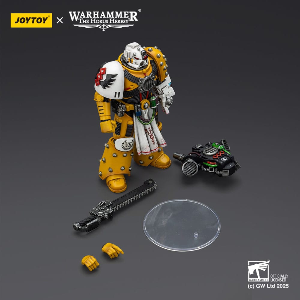 Warhammer 40,000: imperial Fists figurine Legion Apothecary 12 cm